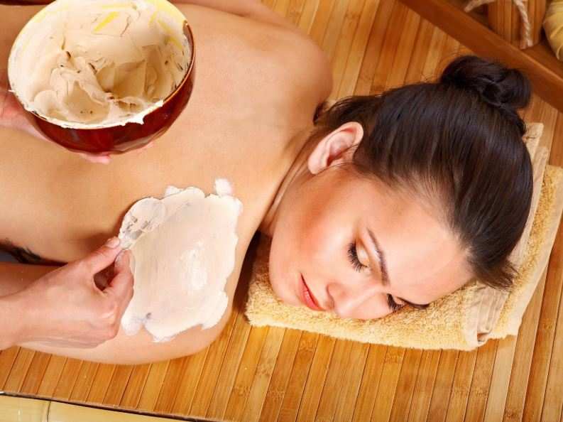 Dưỡng da giúp da trắng sáng, tăng độ đàn hồi da
