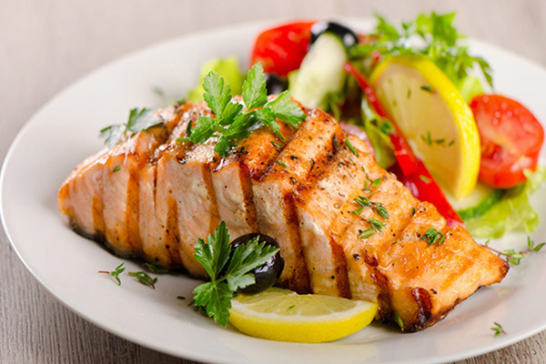 Cá hồi sốt bơ tỏi